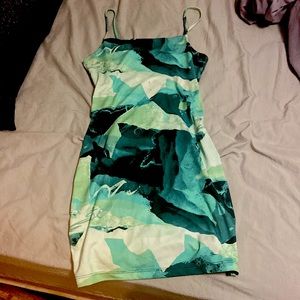Forever 21 blue, teal, and white dress